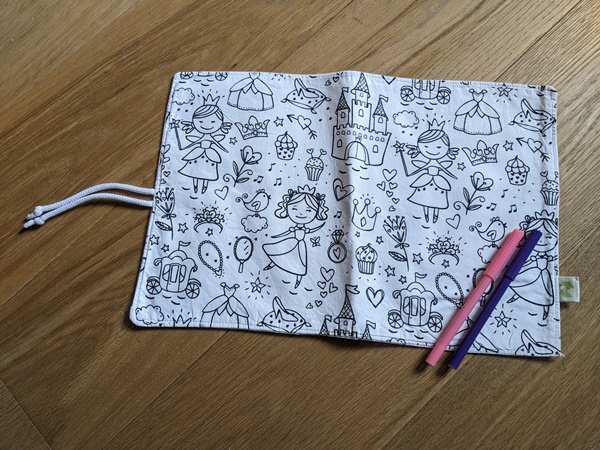 Cahier de coloriage lavable princesse